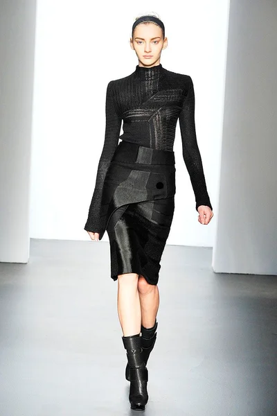 Look 4